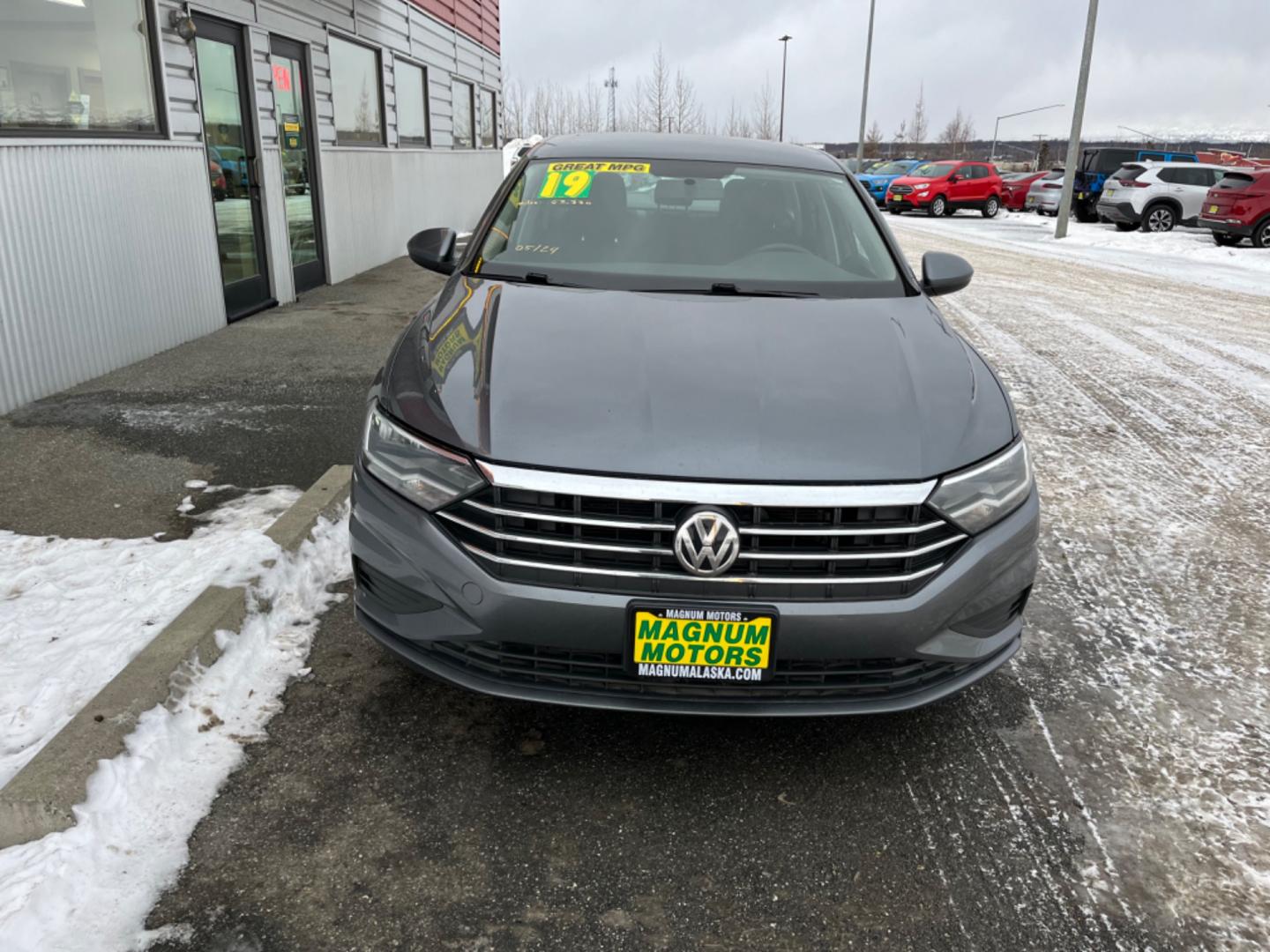 2019 Gray /Black Volkswagen Jetta 1.4T SE 8A (3VWC57BU8KM) with an 1.4L L4 DOHC 20V engine, 8A transmission, located at 1960 Industrial Drive, Wasilla, 99654, (907) 274-2277, 61.573475, -149.400146 - Photo#7